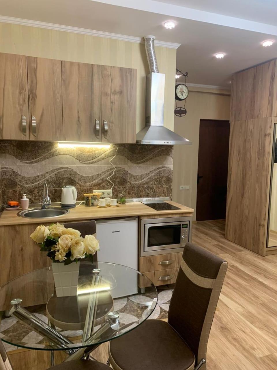 Apartment On L.Meskhishvili Turn Tiflis Dış mekan fotoğraf