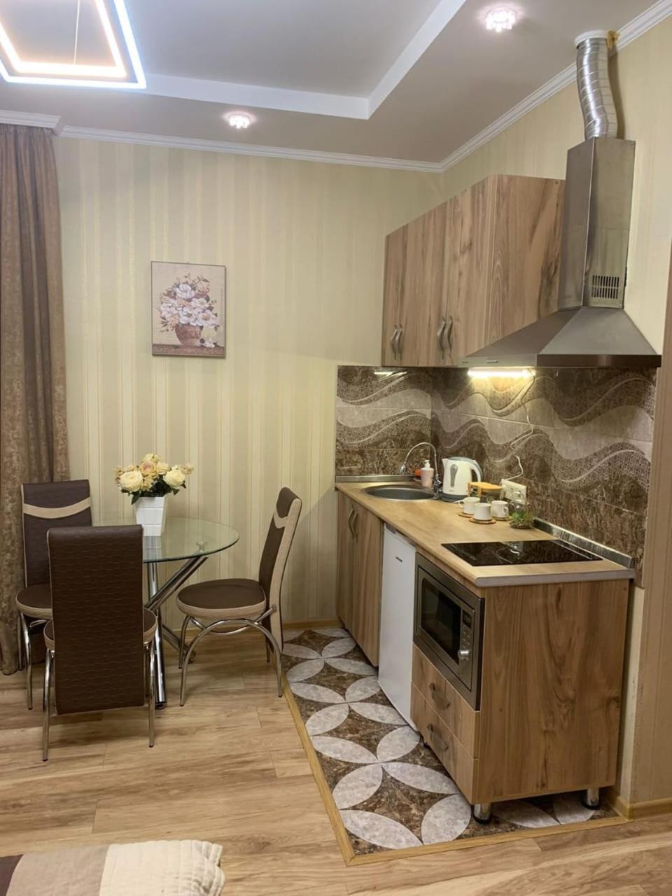 Apartment On L.Meskhishvili Turn Tiflis Dış mekan fotoğraf