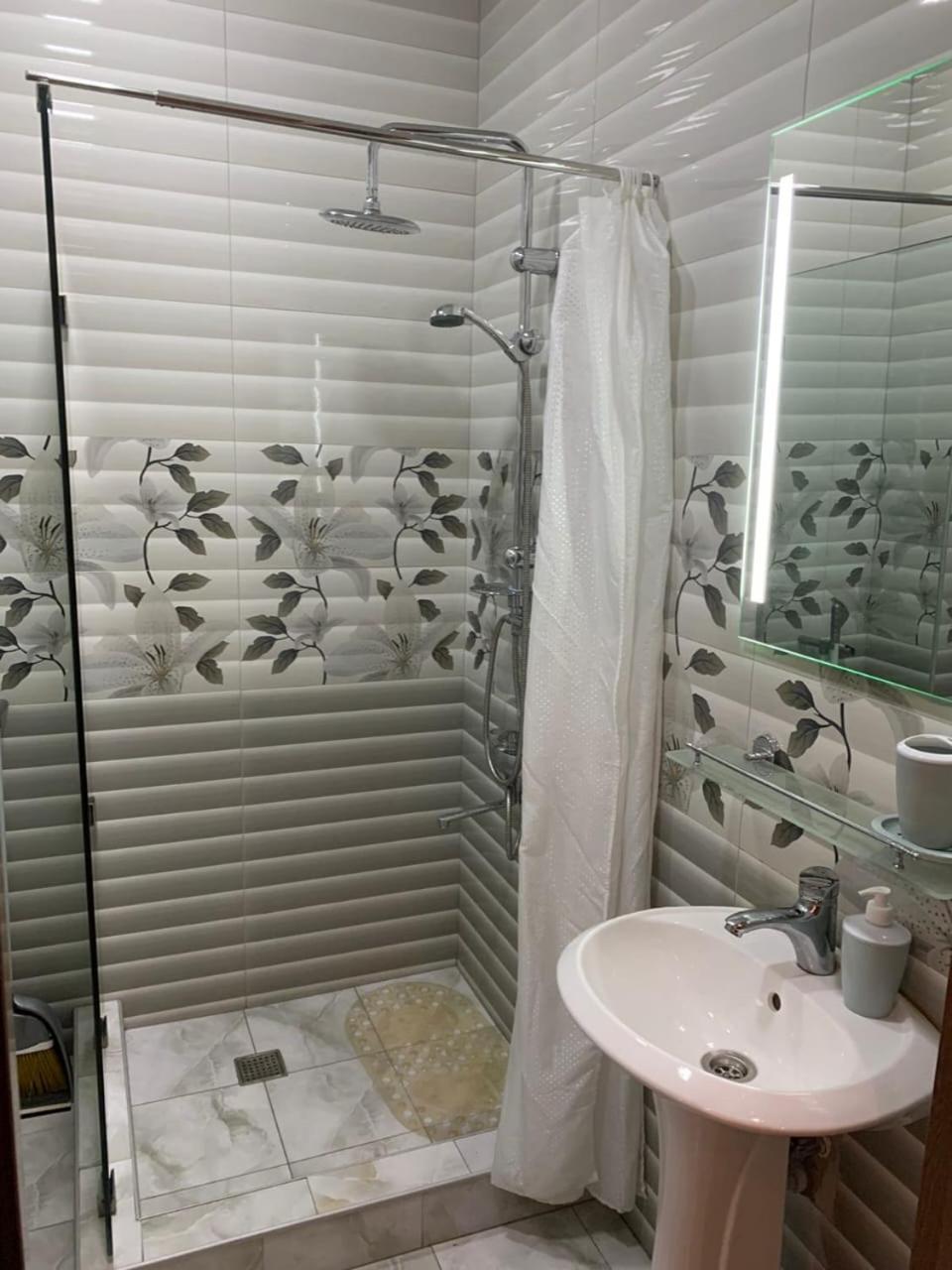 Apartment On L.Meskhishvili Turn Tiflis Dış mekan fotoğraf